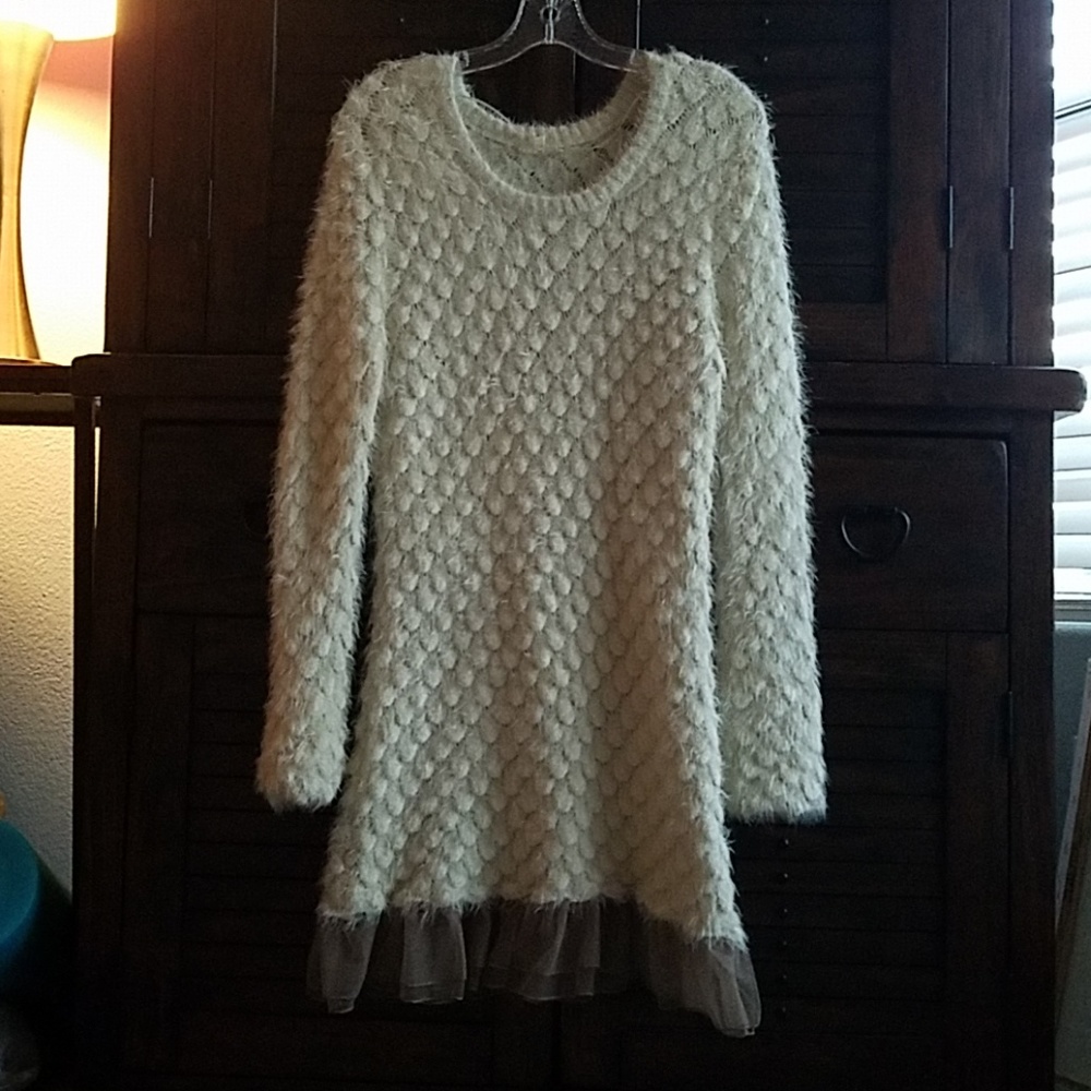 Cream color, comfy, sweater with tool